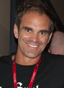 Steven Ogg.png