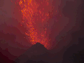 Stromboli en erupción, Islas Eolias, Sicilia, Italia, 2015.gif