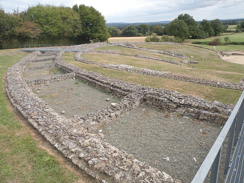 File:Théâtre de Jublains 2.JPG