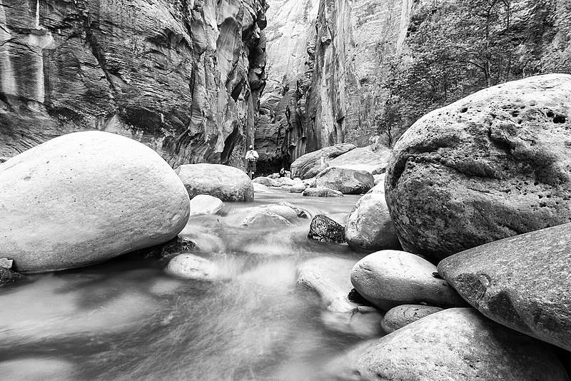 File:The Narrows @ Zion (15196634208).jpg