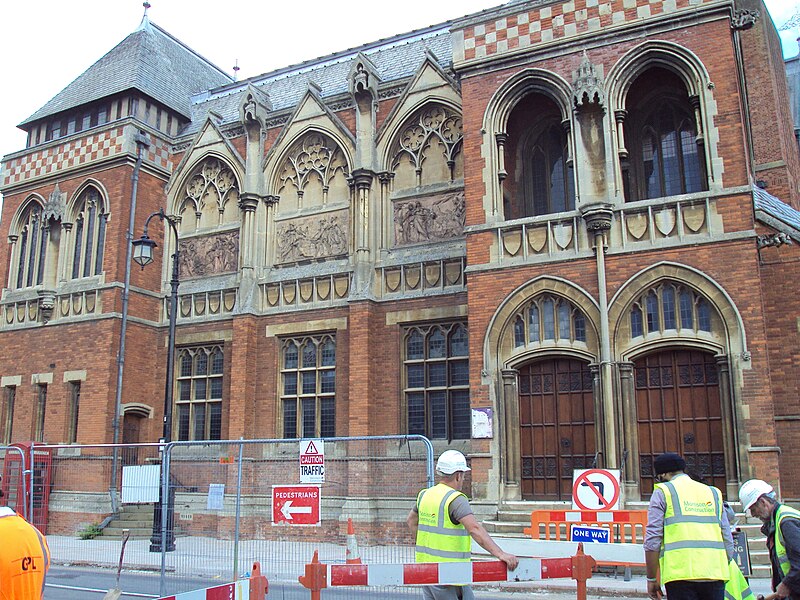 File:The Swan Theatre, Stratford-upon-Avon - DSC08997.JPG