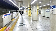 File:Toei-subway-I04-Mita-station-platform-4-20191230-164732.jpg