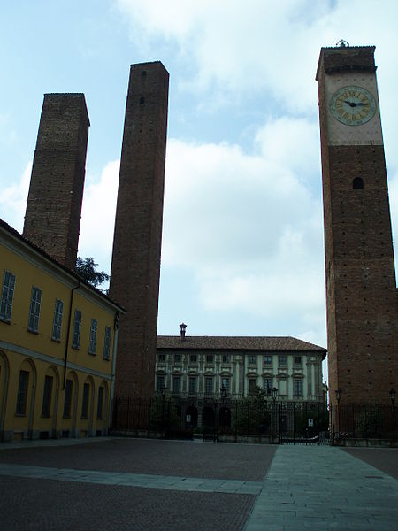 File:Torri, Pavia - 4.JPG