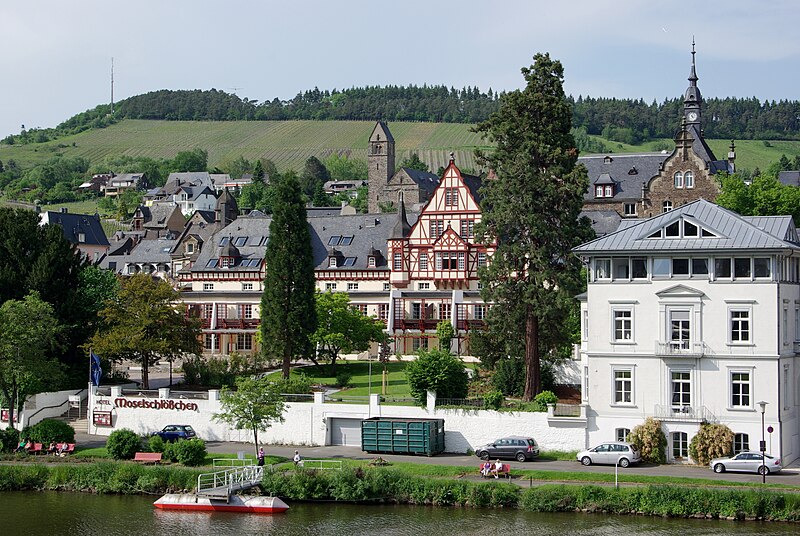 File:Traben-Trarbach BW 2012-05-20 16-58-41.JPG