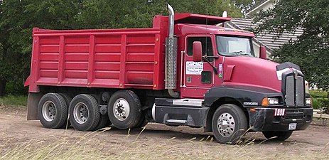 Kenworth T600B dump truck