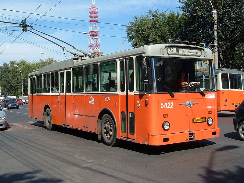 File:Troleibuz Saurer 5022.jpg