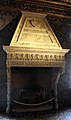 Tullio e antonio lombardo, camino della sala degli scarlatti con stemma barbarigo, 1507 ca. 01.JPG