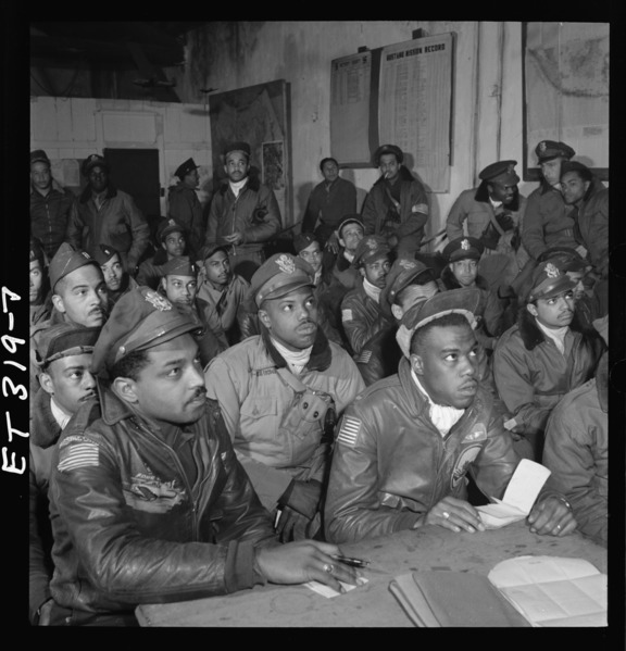File:Tuskegee airmen attending a briefing 13260u.tif