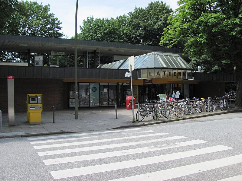 File:U-Bahnhof Lattenkamp 1.jpg