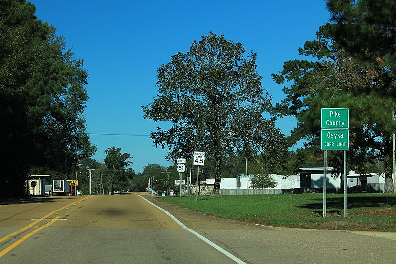 File:US51nRoad-MS-StateLine-PikeCounty-Osyka (37714584234).jpg