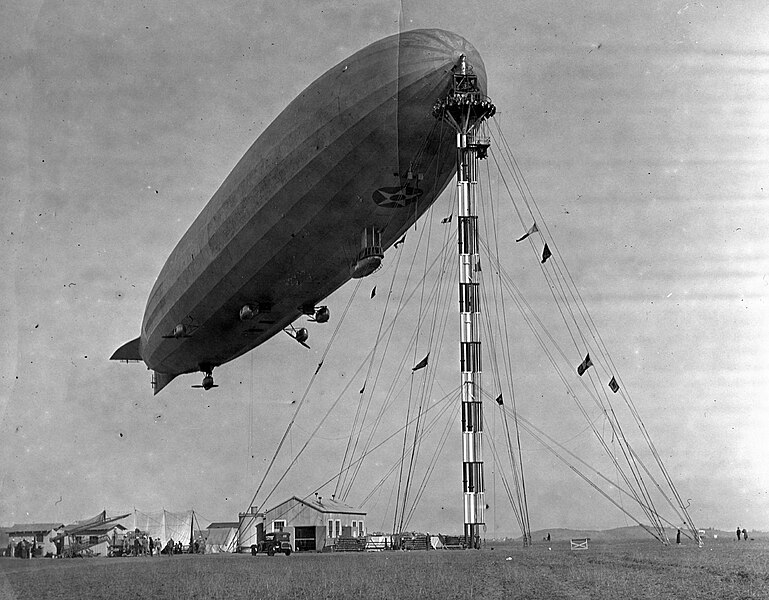 File:USS Shenandoah moored NAS San Diego (1924).jpg