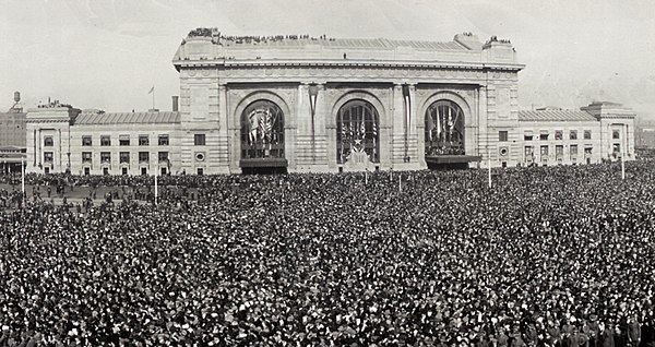 A large crowd gathered in front of Union Station for the 1921 dedication of the Liberty Memorial site.