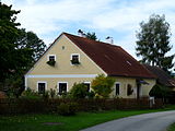 Čeština: Dům čp. 10 ve vsi Výheň v okrese Český Krumlov, Jihočeský kraj. English: House No 10 in the village of Výheň, Český Krumlov District, South Bohemian Region, Czech Republic.