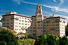 Vista del Arroyo Hotel in Pasadena, California 11 (cropped).jpg