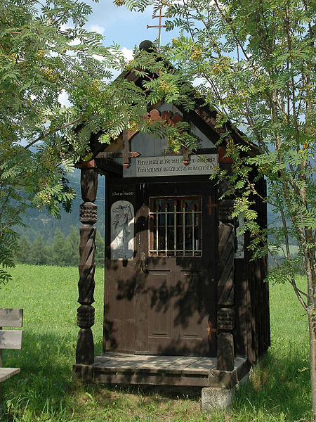 File:Wegkreuz-Bildstock-Kapelle Amering 40.jpg