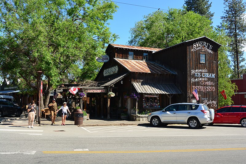 File:Winthrop, Washington - Sheri's Ice Cream etc. 01.jpg