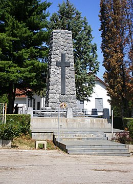 Споменик костурница ратницима четири вере-Градско гробље у Чачку.JPG