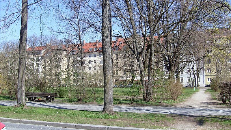 File:08.04.2010. München - panoramio - Sandor Bordas (1).jpg