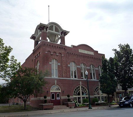 2009-0713-Waconia-CityHall.jpg