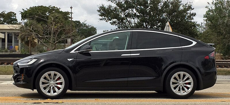 File:2016 Tesla Model X in Lantana Florida 1of2.jpg