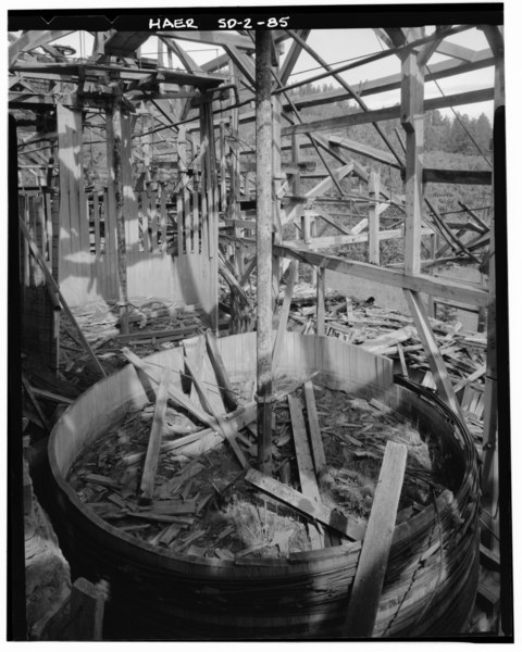 File:AGITATOR No. 3 AND No. 4 FROM SOUTHEAST. OLD PORTLAND FILTER FLOOR BEYOND. - Bald Mountain Gold Mill, Nevada Gulch at head of False Bottom Creek, Lead, Lawrence County, SD HAER SD,41-LEAD.V,1-85.tif