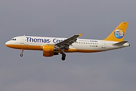 Un Airbus A320-200 con la livrea "Thomas Cook powered by Condor" introdotta nel 2003.