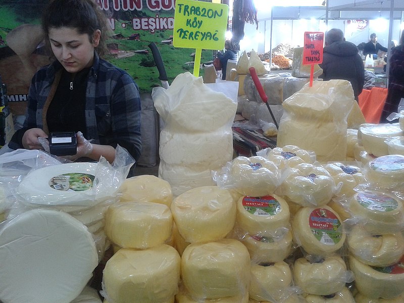 File:Ankara - Young woman selling Black Sea Region's foodstuff.jpg