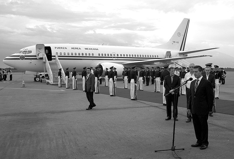 File:Arribo al Aeropuerto Internacional Alfonso Bonilla Aragón de la ciudad de Cali. (8793069055).jpg