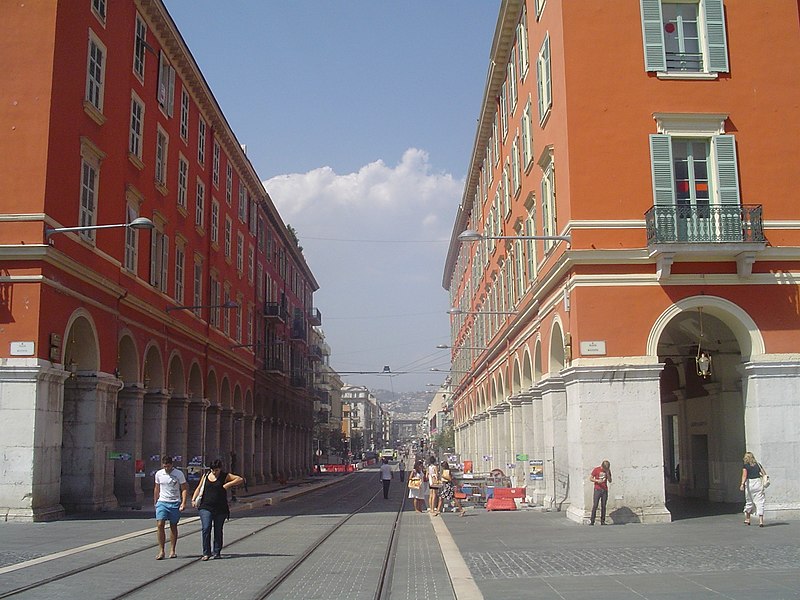 File:Avenue Jean-Médecin - Place Masséna - Nice.jpg