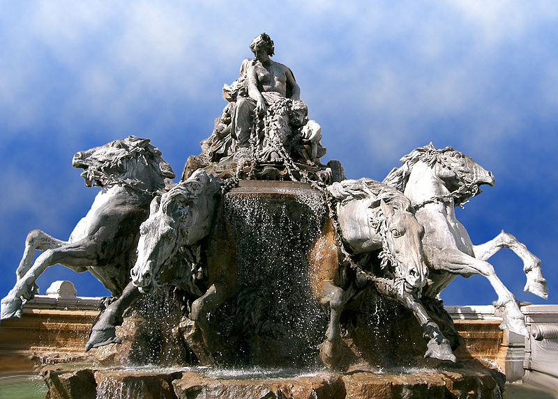 File:Bartholdi Fontaine des Terreaux Lyon fondnuages.jpg