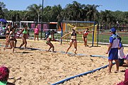 Deutsch: Beachhandball bei den Olympischen Jugendspielen 2018; Tag 4, 10. Oktober 2018; Mädchen, Vorrunde, Gruppe A - Venezuela-Paraguay 1:2 English: Beach handball at the 2018 Summer Youth Olympics at 10 October 2018 – Girls Preliminary Round Group A - Venezuela-Paraguay 1:2