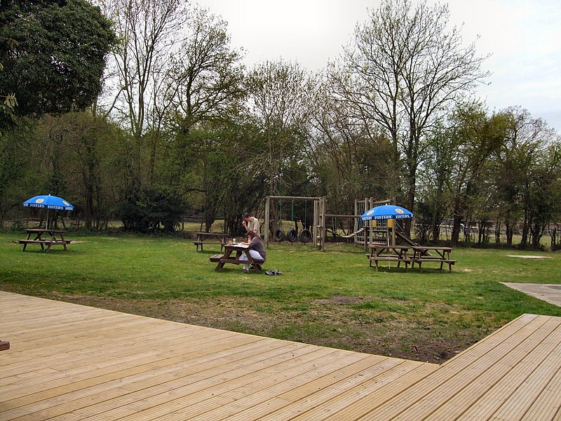 File:Beer Garden - Royal Oak Inn - geograph.org.uk - 1831229.jpg