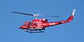 Bell 212 в заходе на посадке в бывшем аэропорту Упернавик