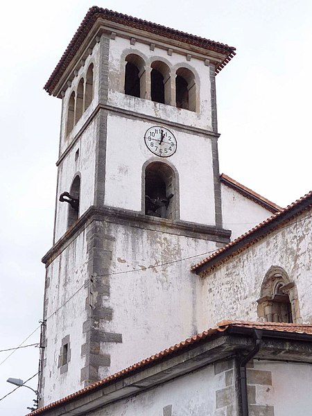 File:Beluntza (Urkabustaiz) - Iglesia de San Pedro 09.jpg