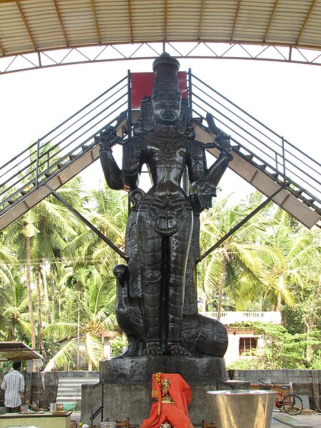 File:Bennanje Sri Shaneeswara 23 feet Statue Udupi.JPG