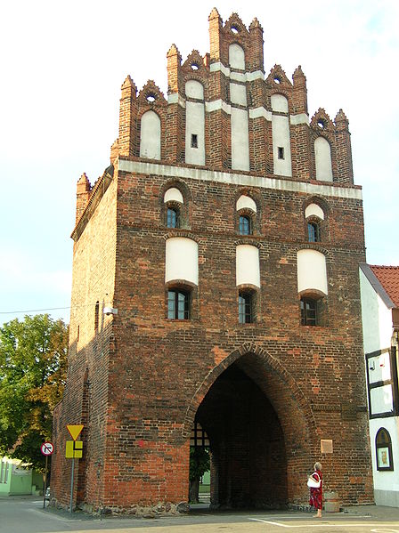 File:Brodnica Brama Chełmińska.jpg