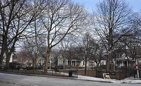 BrooklineMA LindenSquare