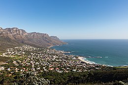 Camps Bay, Ciudad del Cabo desde Cabeza de León, Afrique du Sud, 2018-07-22, DD 10.jpg