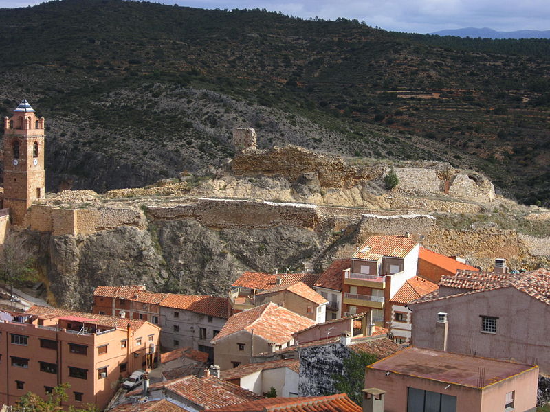 File:Castillo de Castielfabib.JPG