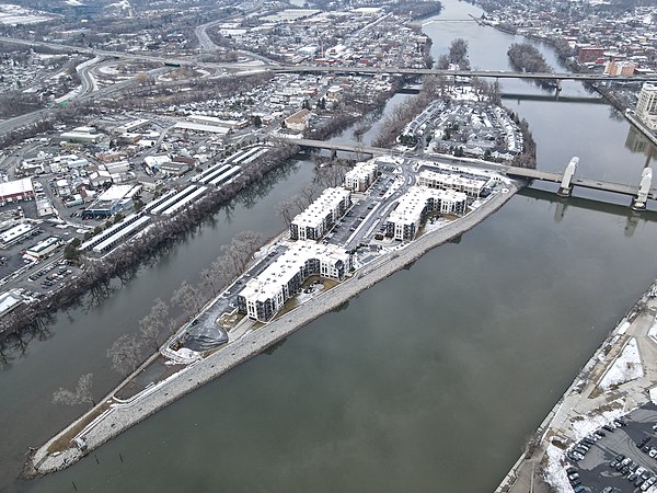 Center Island (also called Starbuck Island) in March 2023