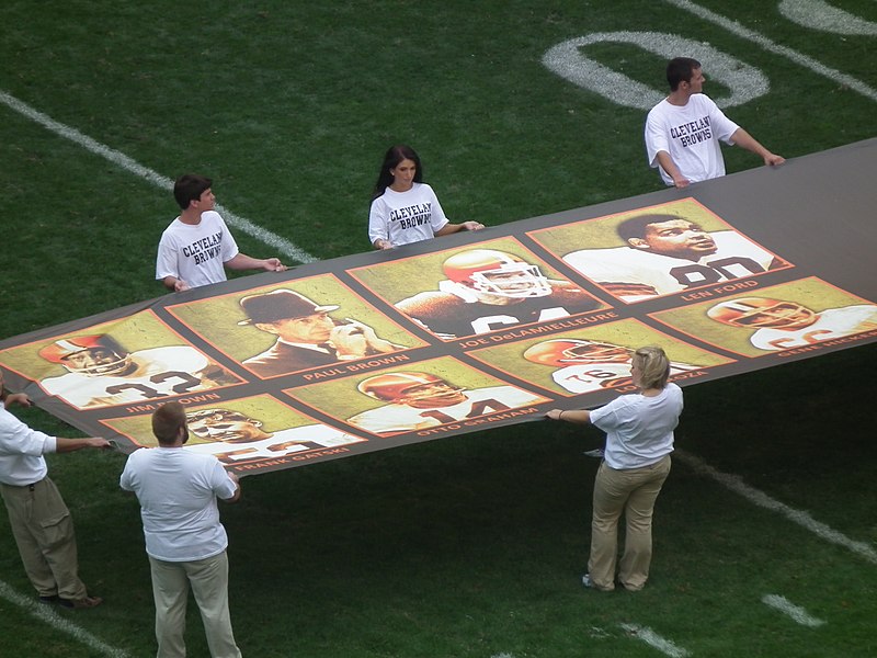 File:Cleveland Browns Ring of Honor (6856210647).jpg