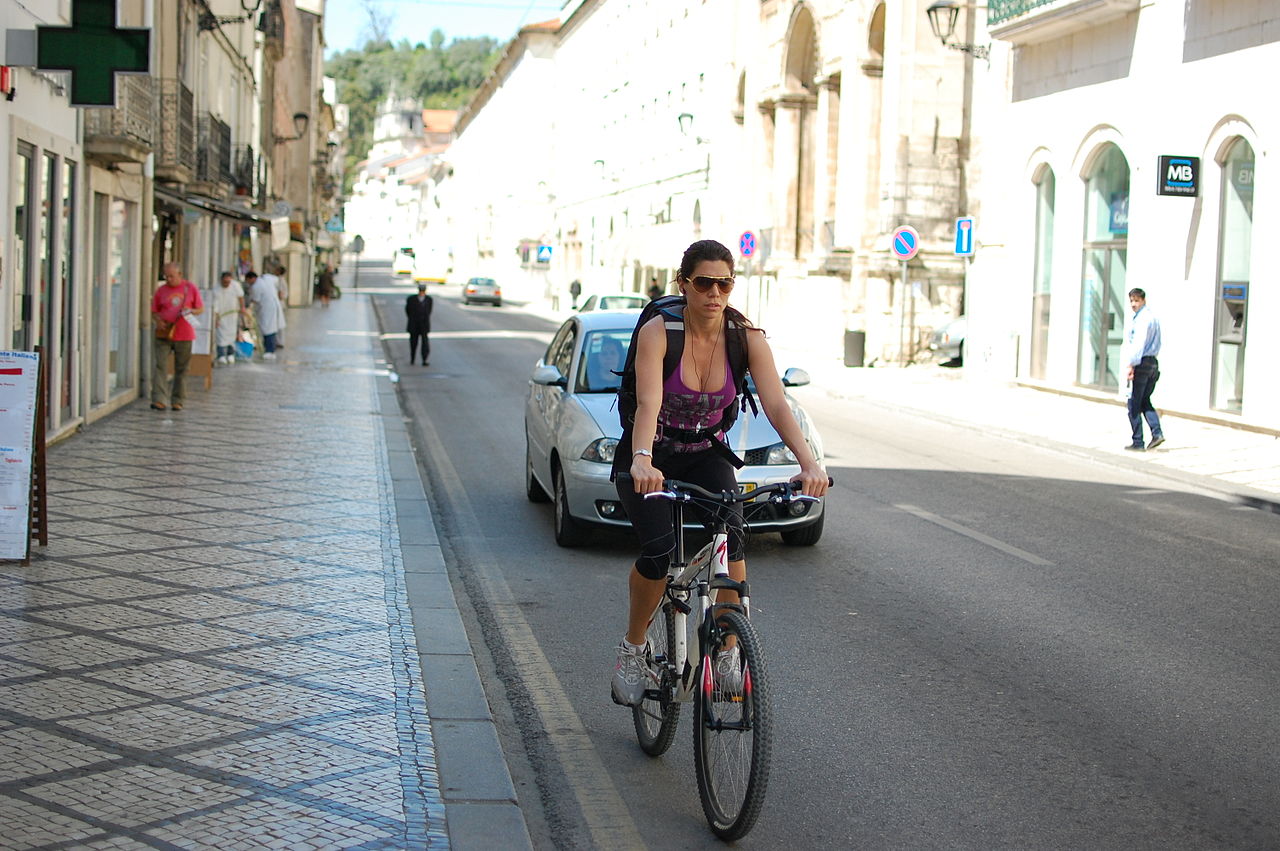 File:Coimbra-Pharmacia Nazareth-20140914.jpg - Wikimedia Commons