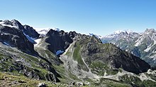 Col de Leschaux (à gauche) depuis les hauteurs du refuge.