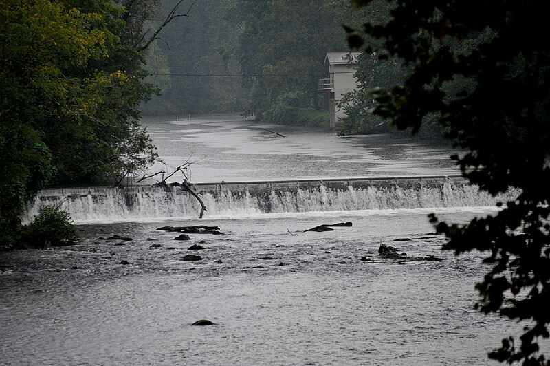 File:Cullowhee Dam.jpg