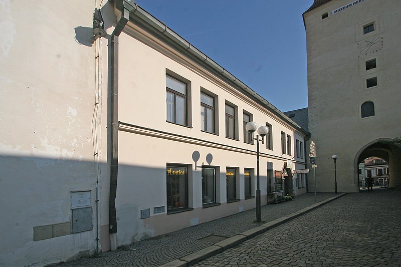 File:Dům čp. 48, Palackého - Pelhřimov.JPG