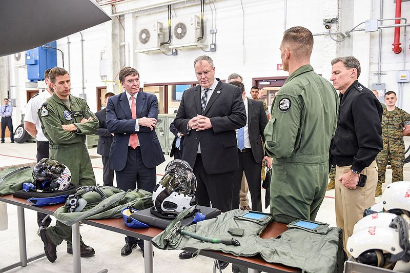 File:DSD and and UK Minister of State for Defense Procurement visits the VFMAT-501. 160414-D-LN567-020.jpg