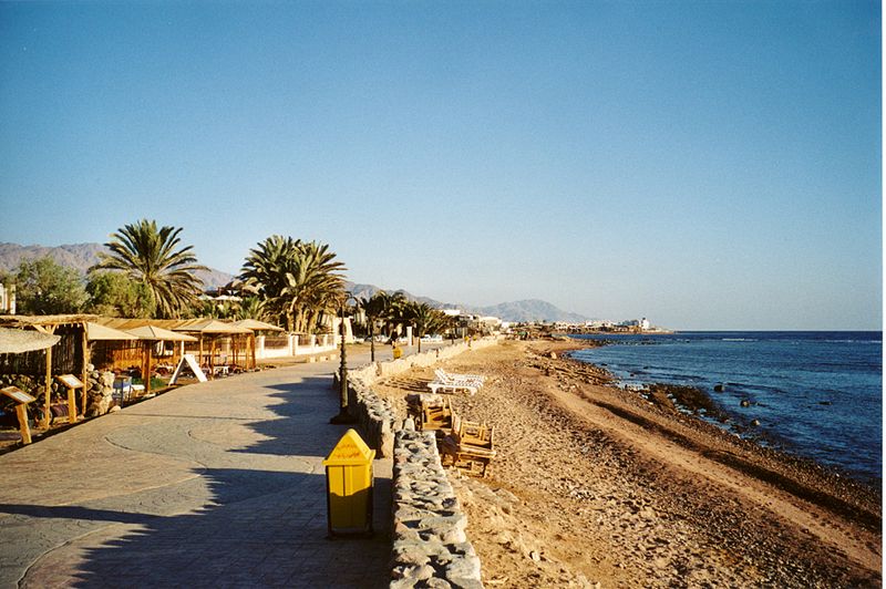 صورة:Dahab Beach.jpg