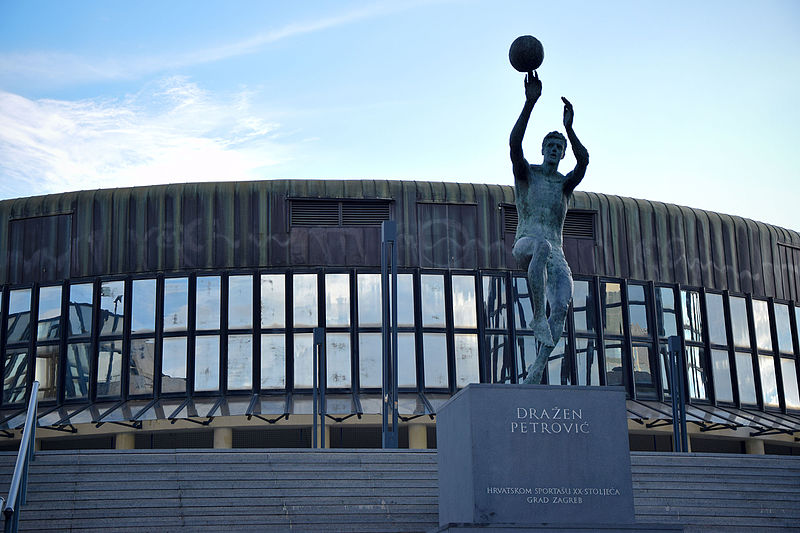 File:Dražen Petrović statue.jpg