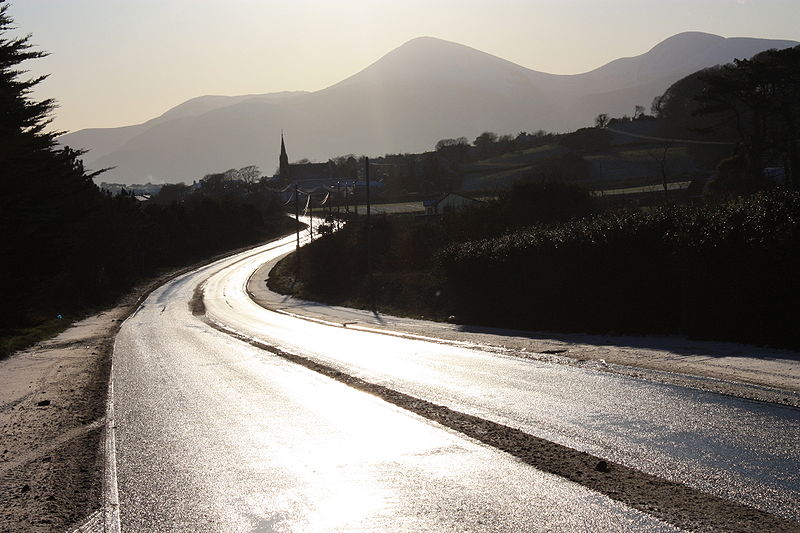 File:Dundrum Road (02), January 2010.JPG