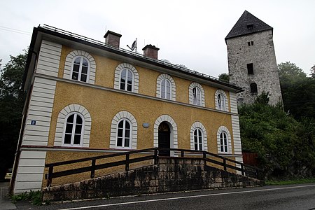 Ehem. Zollhaus (1937–1953) und Schellenberger Turm, 1,3 km südlich vom Grenzübergang